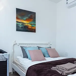 Amphora Luxury With Free Private Parking And Cozy Balcony Budapesta