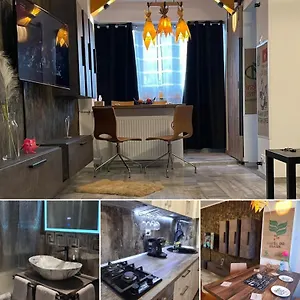 Apartament Tiki's Bar, Bucureşti
